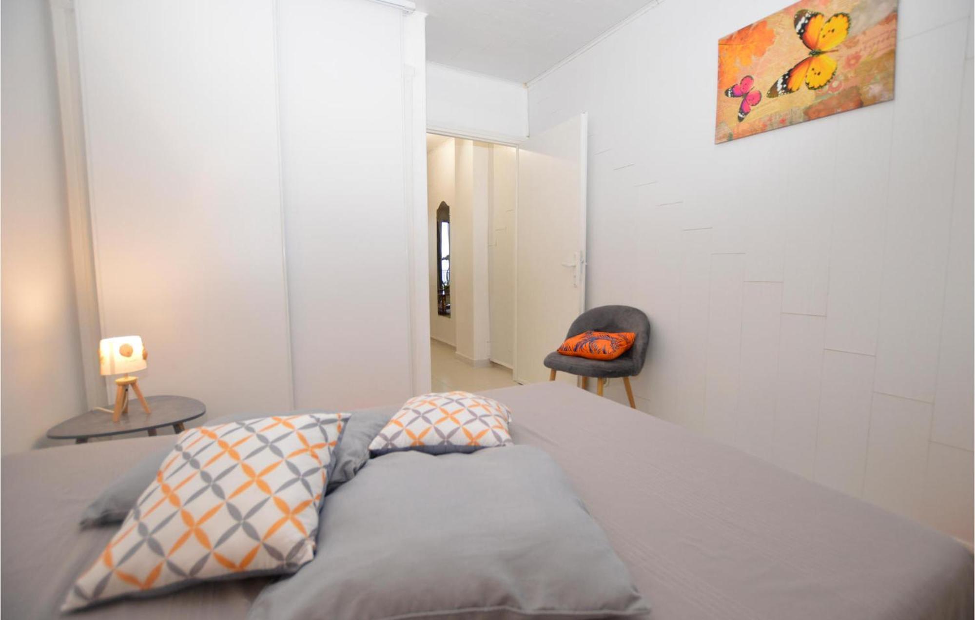 Cozy Apartment In Propriano With Kitchen Ngoại thất bức ảnh