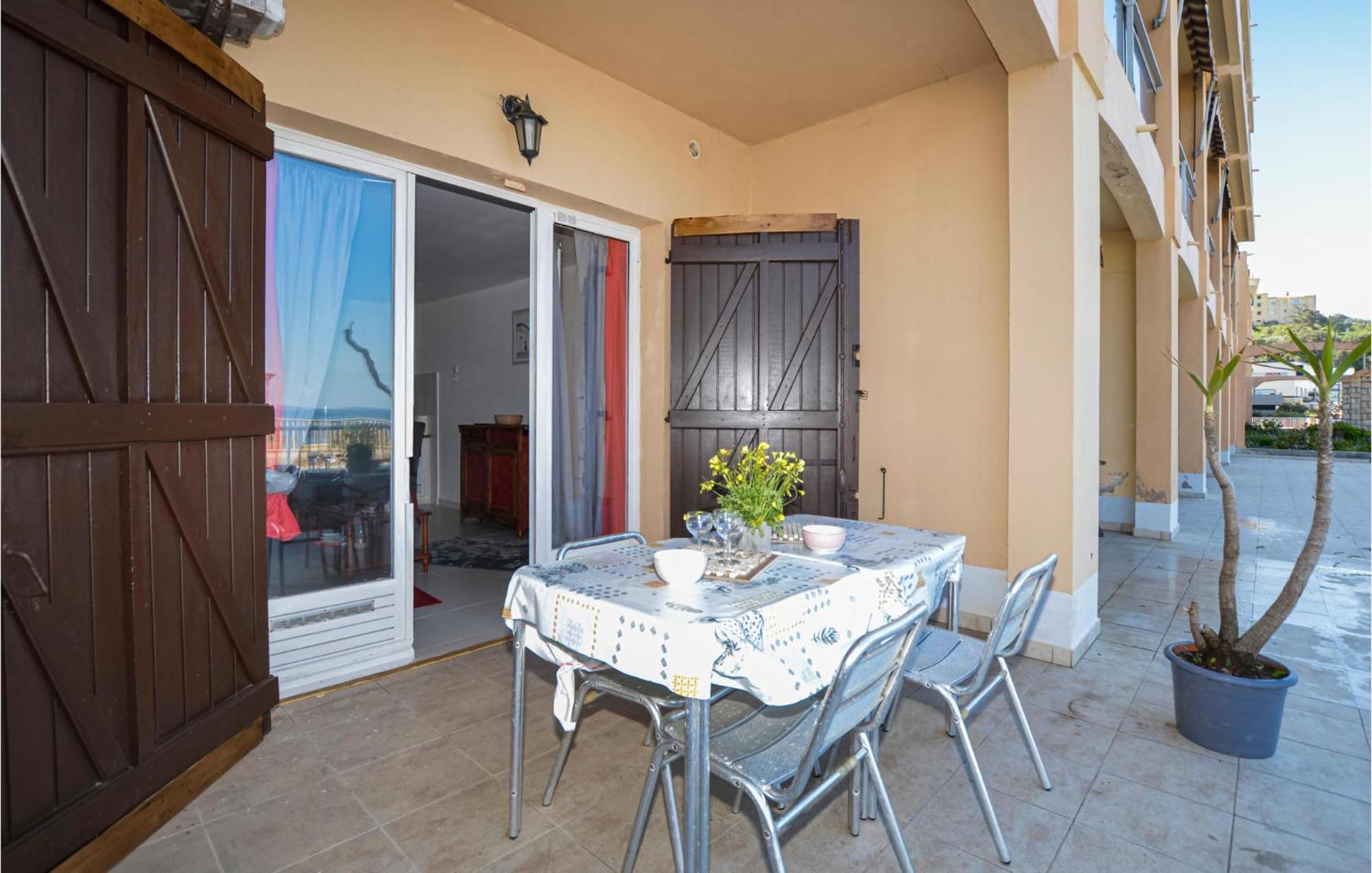 Cozy Apartment In Propriano With Kitchen Ngoại thất bức ảnh